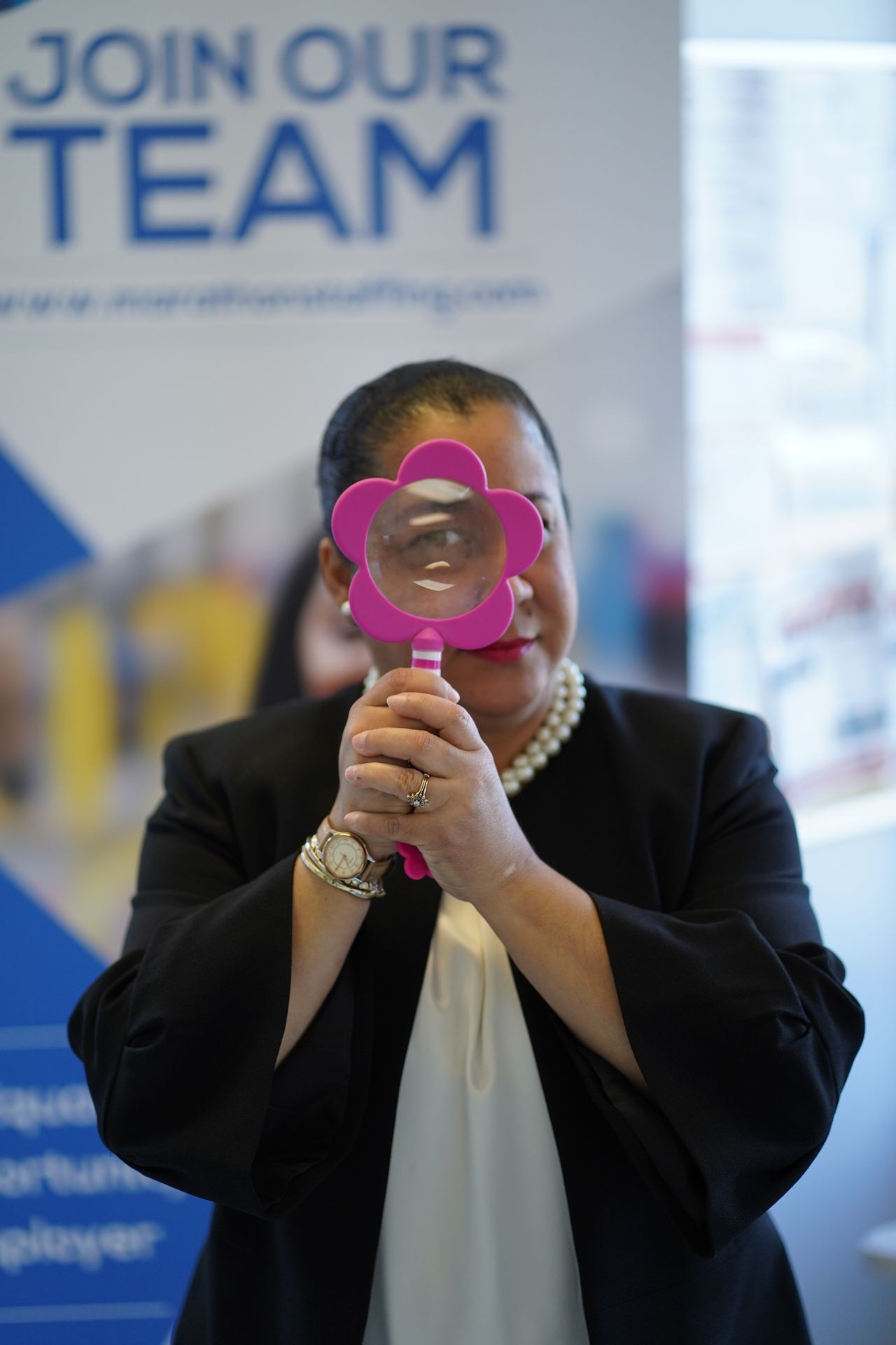 Winnie Carrillo, Compliance